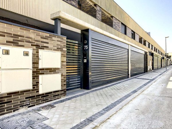 1627280086400-1024x1024-1